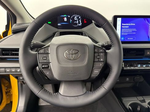 New 2027 Toyota Prius Plug-In Hybrid FWD image 21