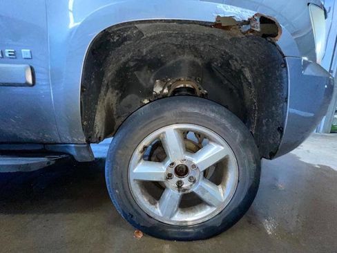 Used 2008 Chevrolet Avalanche LT w/ LT Preferred Equipment Group image 19