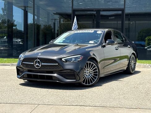 Used 2023 Mercedes-Benz C 300 4MATIC Sedan image 2