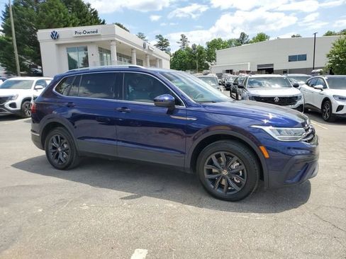 Certified 2024 Volkswagen Tiguan SE FWD image 5