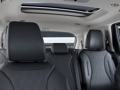 New 2026 Kia Carnival SX image 27