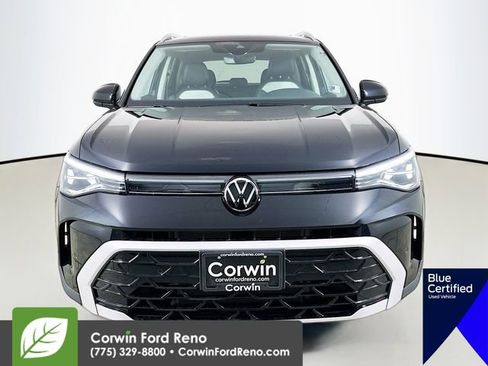 Used 2025 Volkswagen Taos SEL image 2