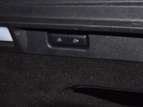 Certified 2025 Lincoln Corsair AWD w/ Equipment Group 101A image 36