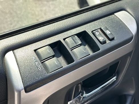 Used 2019 Toyota 4Runner SR5 Premium AWD/4WD image 19