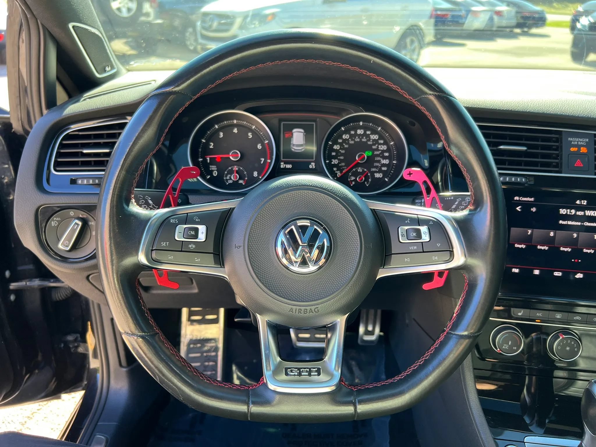 Used 2019 Volkswagen GTI SE FWD image 15