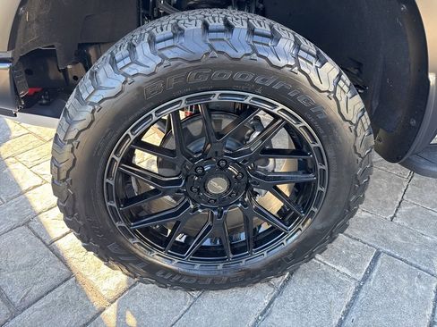 Used 2025 Ford F150 Raptor R w/ Equipment Group 803A Raptor R image 4