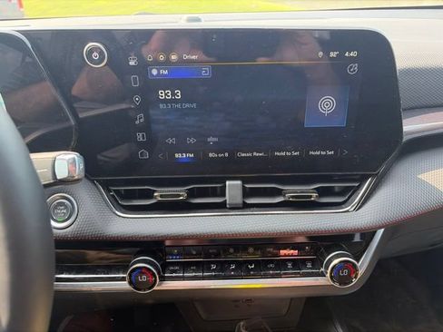 Used 2025 Chevrolet Equinox RS w/ Safety and Technology Package AWD/4WD image 9