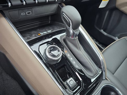 New 2026 GMC Canyon Denali image 39