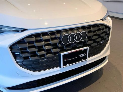 Used 2025 Audi Q5 Premium w/ Convenience Package AWD/4WD image 30