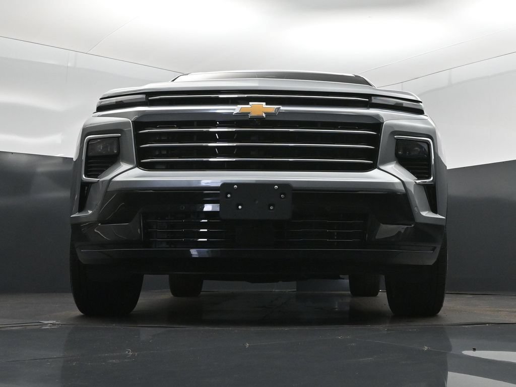 Used 2025 Chevrolet Traverse High Country w/ LPO, Floor Liner Package FWD image 44