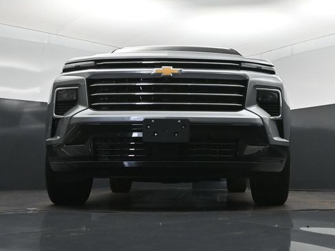 Used 2025 Chevrolet Traverse High Country w/ LPO, Floor Liner Package FWD image 44