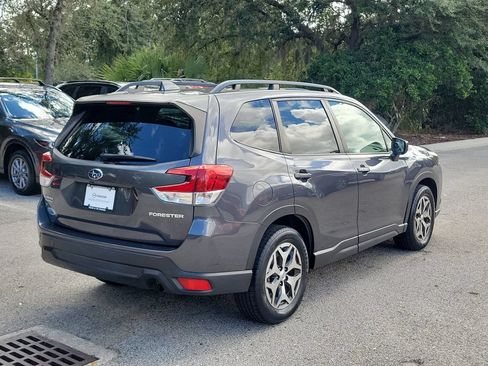 Used 2022 Subaru Forester Premium AWD/4WD image 4