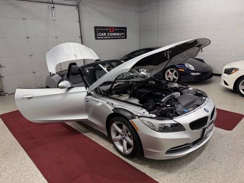 Used 2011 BMW Z4 sDrive30i RWD image 39