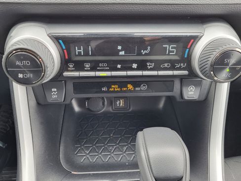 Certified 2025 Toyota RAV4 XLE image 29