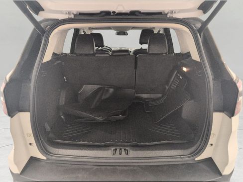 Used 2017 Ford Escape Titanium AWD/4WD image 16