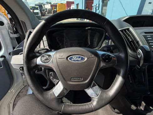 Used 2016 Ford Transit 350 XLT RWD image 10