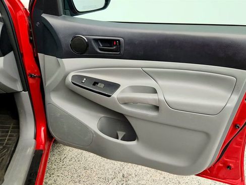 Used 2015 Toyota Tacoma 2WD Double Cab w/ Convenience Package image 24