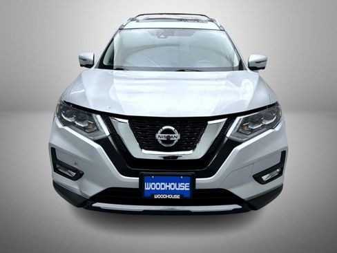 Used 2018 Nissan Rogue SL w/ Premium Package AWD/4WD image 2