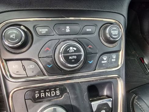 Used 2015 Chrysler 200 C w/ Navigation & Sound Group I image 10