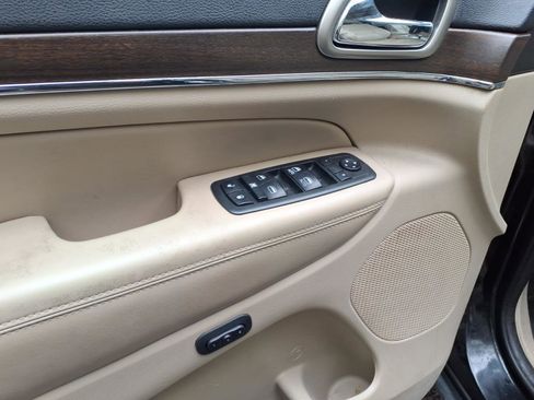 Used 2014 Jeep Grand Cherokee Limited AWD/4WD image 13