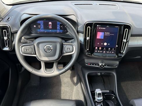 Used 2023 Volvo XC40 B5 Plus w/ Protection Package Premier AWD/4WD image 29