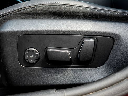 Used 2024 BMW 530i w/ M Sport Package RWD image 33