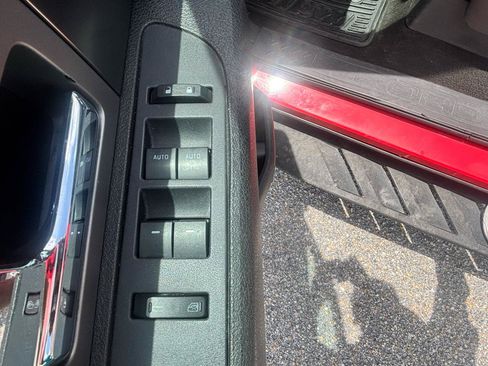Used 2013 Ford F150 Raptor w/ Luxury Equipment Group AWD/4WD image 50
