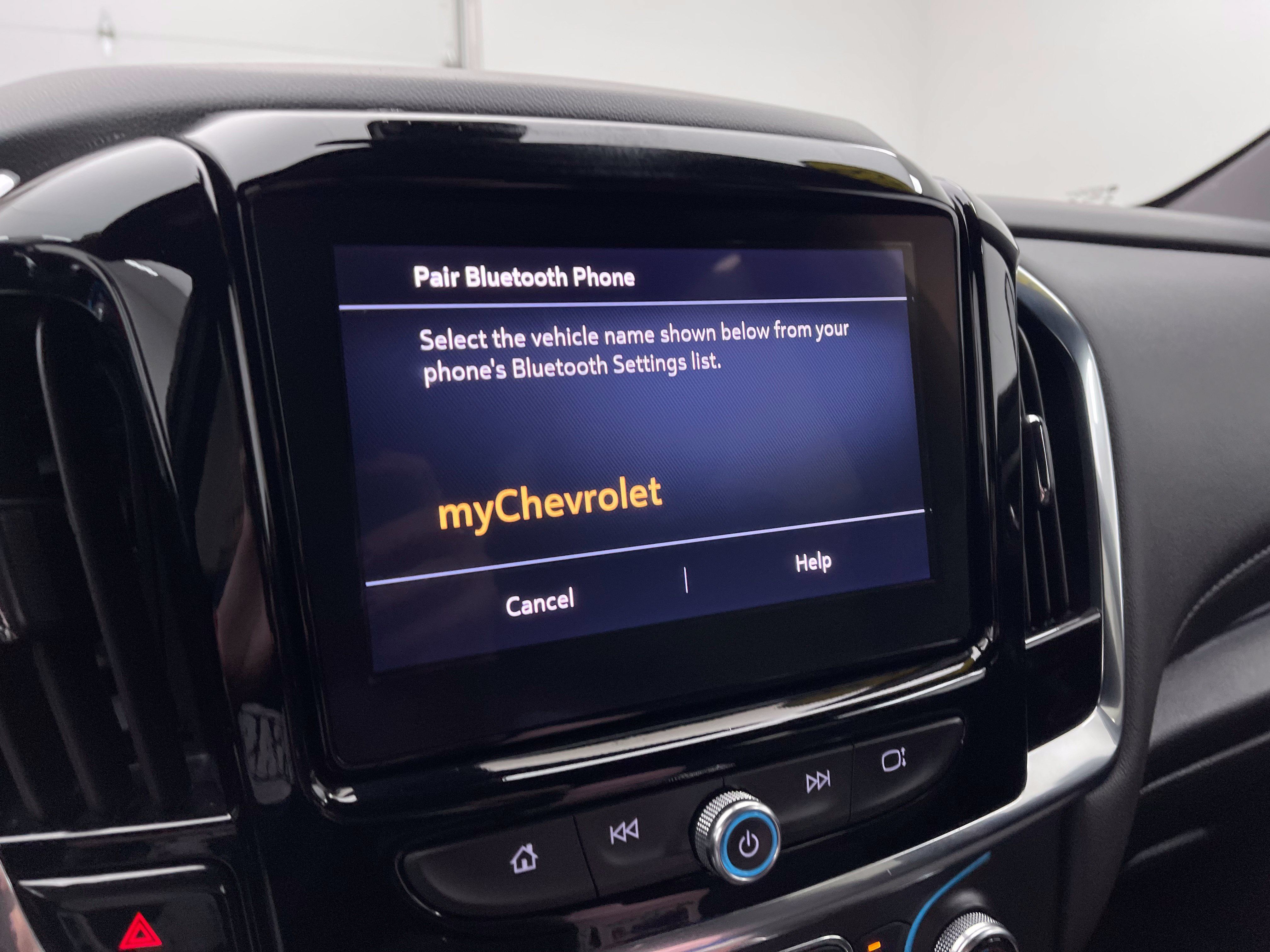 Used 2023 Chevrolet Traverse LT FWD image 26