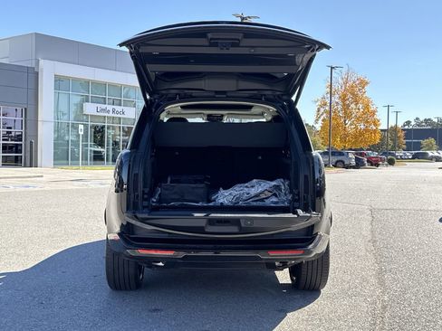 New 2025 Land Rover Range Rover SE image 13