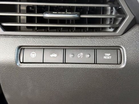 Used 2023 Nissan Altima 2.5 SL AWD/4WD image 21
