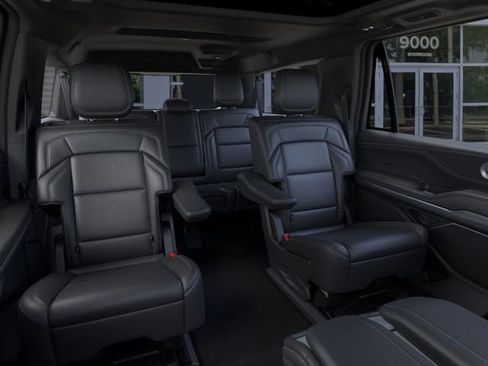 New 2025 Lincoln Navigator L Reserve w/ Jet Appearance Package image 11