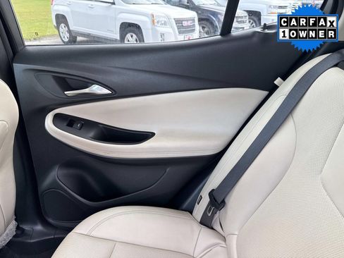 Certified 2024 Buick Encore GX Sport Touring image 16