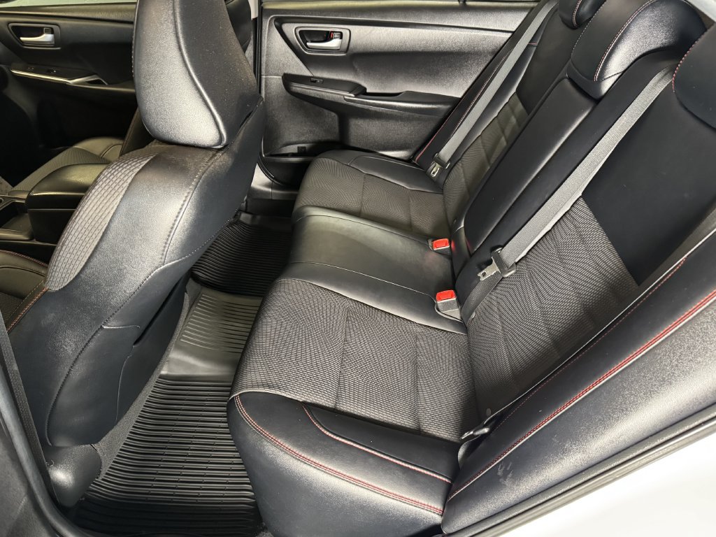 Used 2017 Toyota Camry SE FWD image 21