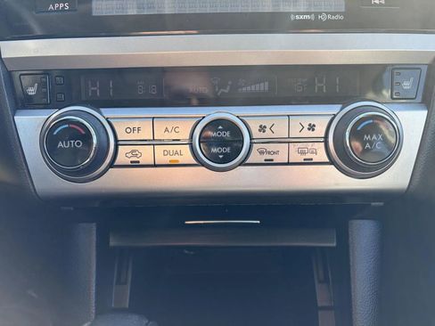 Used 2015 Subaru Legacy 2.5i Limited image 20