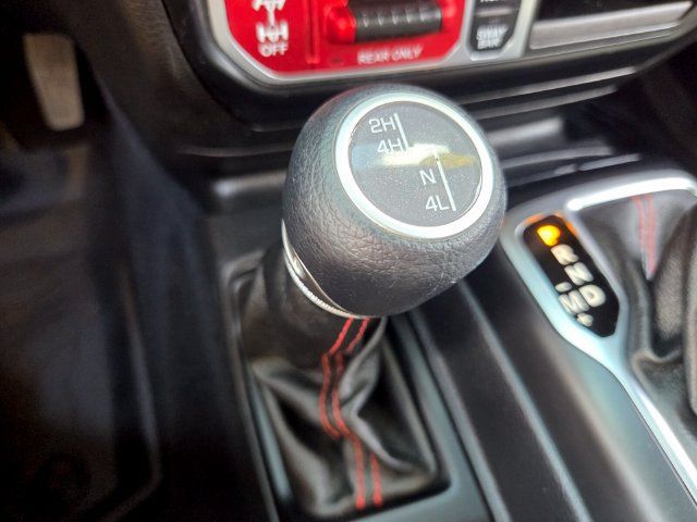 Used 2023 Jeep Gladiator Rubicon w/ LED Lighting Group AWD/4WD image 23