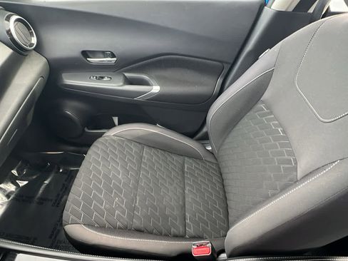 Used 2021 Nissan Kicks SV image 12