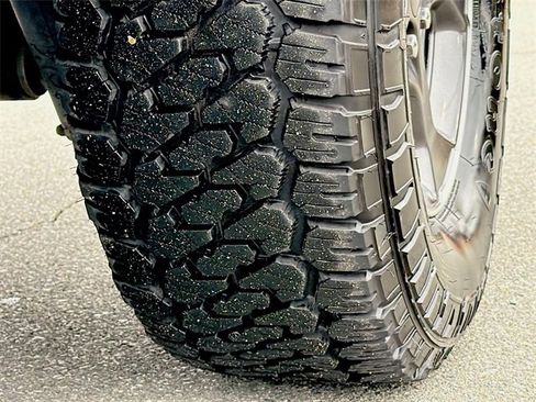 Used 2022 Jeep Gladiator Rubicon w/ Trailer Tow Package image 19