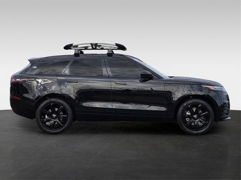 Used 2020 Land Rover Range Rover Velar R-Dynamic S image 7