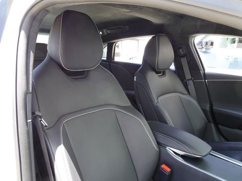 Used 2024 Lucid Air Touring AWD/4WD image 19