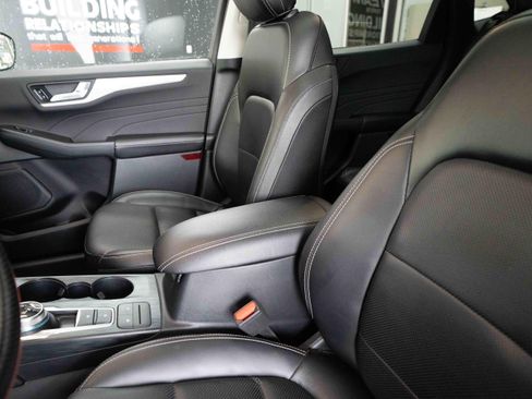 Used 2022 Ford Escape SEL AWD/4WD image 10