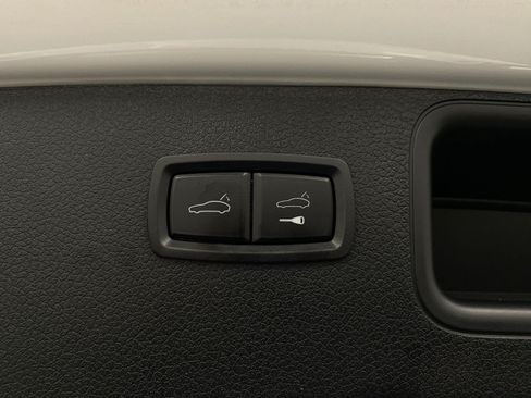 Used 2021 Porsche Macan AWD/4WD image 8
