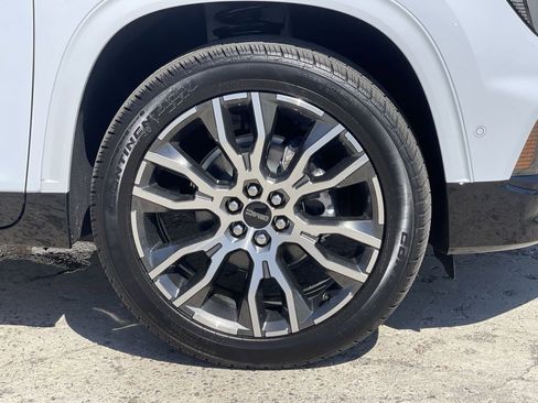 New 2026 GMC Acadia Denali Ultimate AWD/4WD image 34