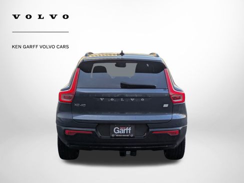 Used 2022 Volvo XC40 P8 Recharge Ultimate image 4
