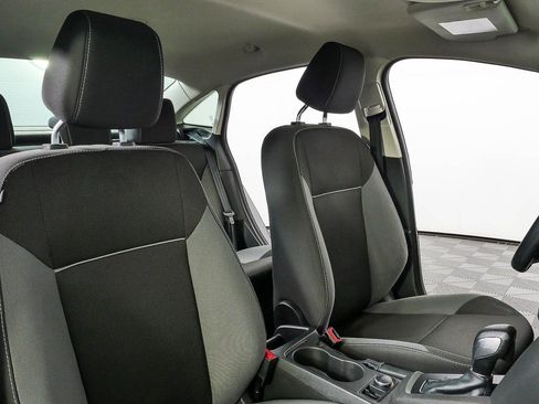 Used 2014 Ford Focus S FWD image 19