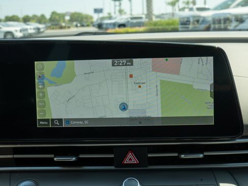 Used 2023 Hyundai Elantra SEL w/ Convenience Package FWD image 16