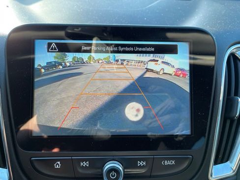 Used 2016 Chevrolet Malibu LT w/ Driver Confidence Package FWD image 9