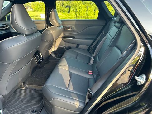 Certified 2025 Toyota Crown Signia AWD/4WD image 13