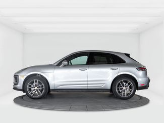 Used 2025 Porsche Macan video 2