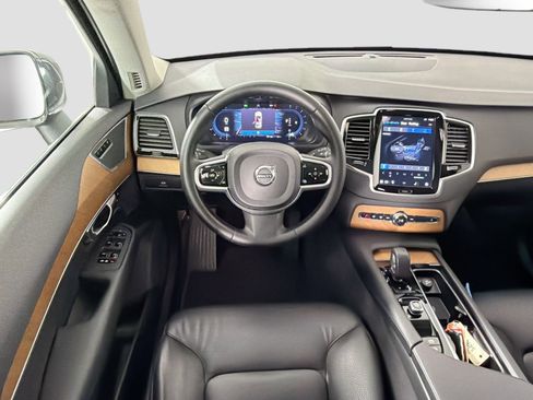 Certified 2023 Volvo XC90 B6 Plus image 23