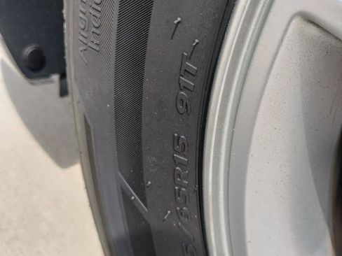 Used 2023 Hyundai Elantra SE image 19